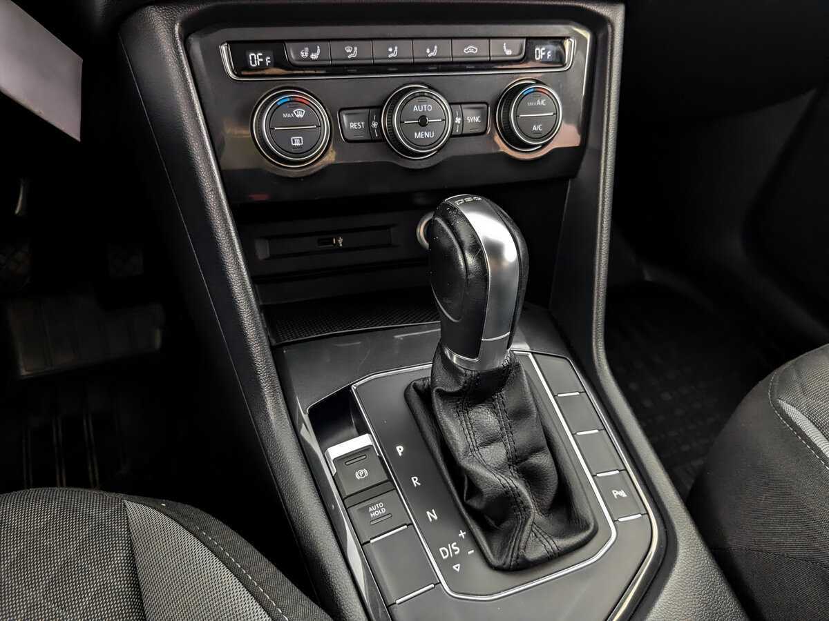 Volkswagen Tiguan, 2017 Фото №20