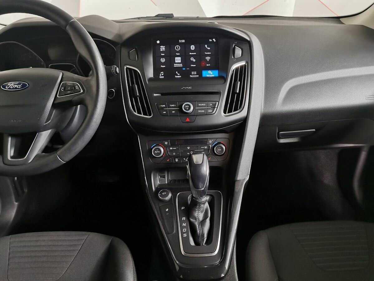 Ford Focus, 2018 Фото №11