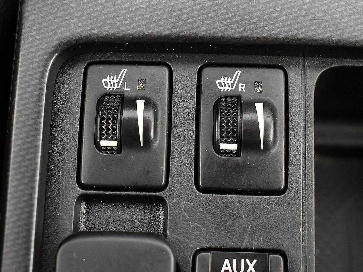 Toyota Land Cruiser Prado, 2013 Фото №18