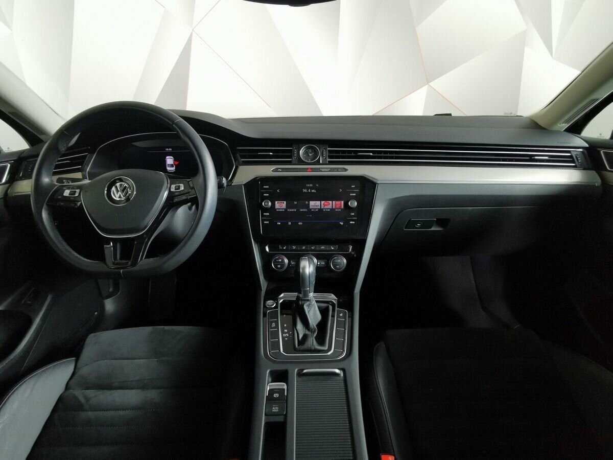 Volkswagen Passat, 2019 Фото №10