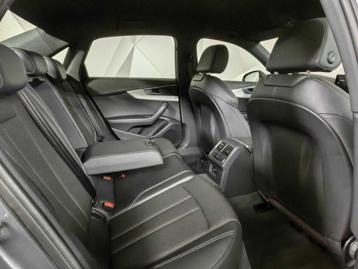 Audi A4, 2016 Фото №12