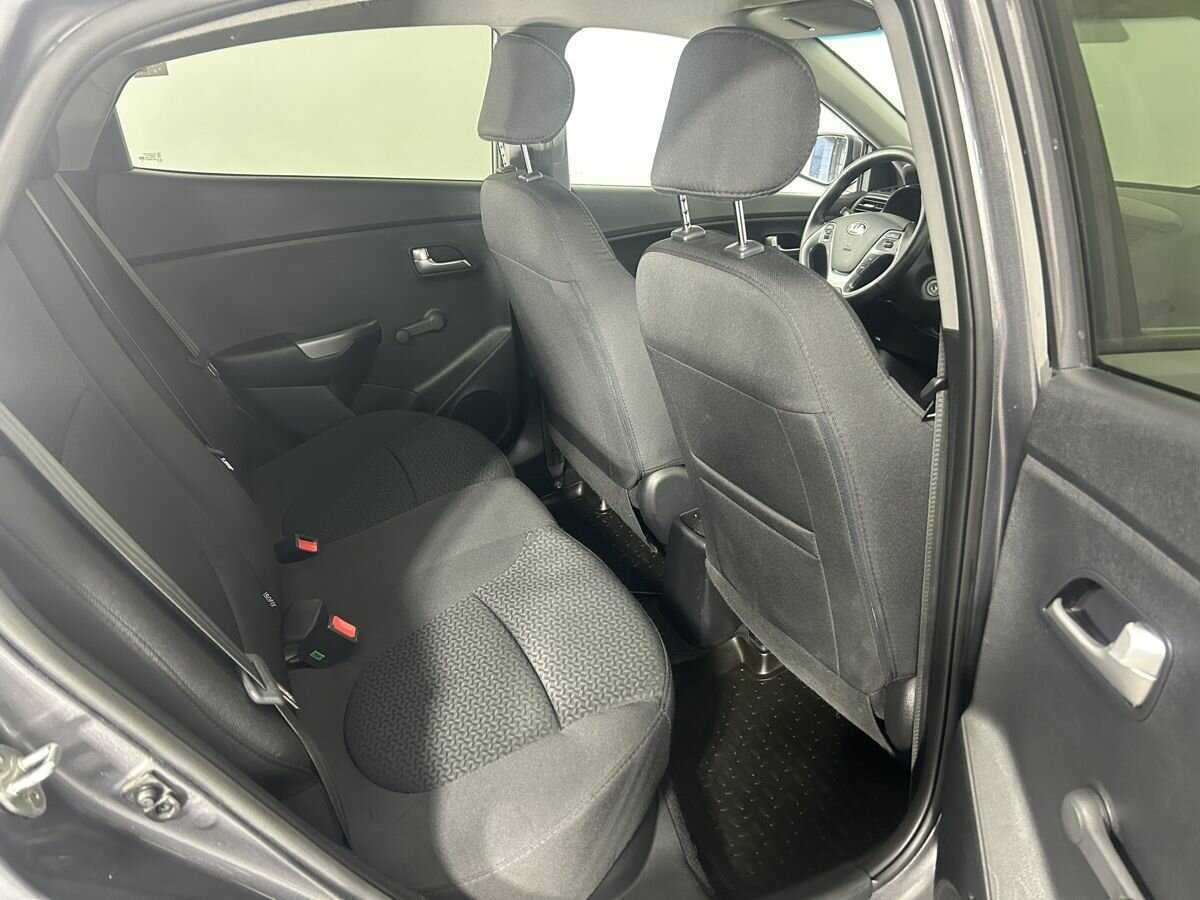 Kia Rio, 2016 Фото №16