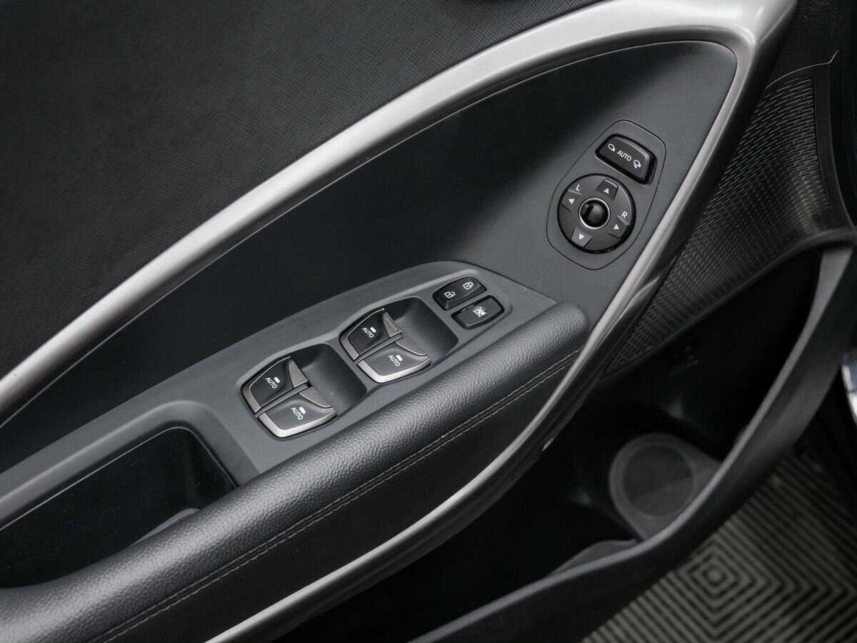 Hyundai Santa Fe, 2017 Фото №16