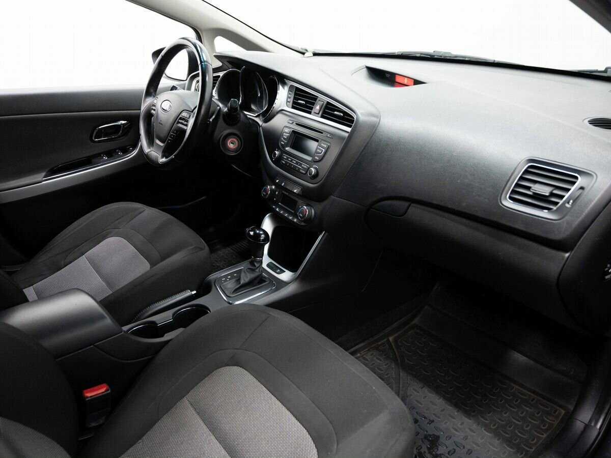 Kia Ceed, 2015 Фото №12