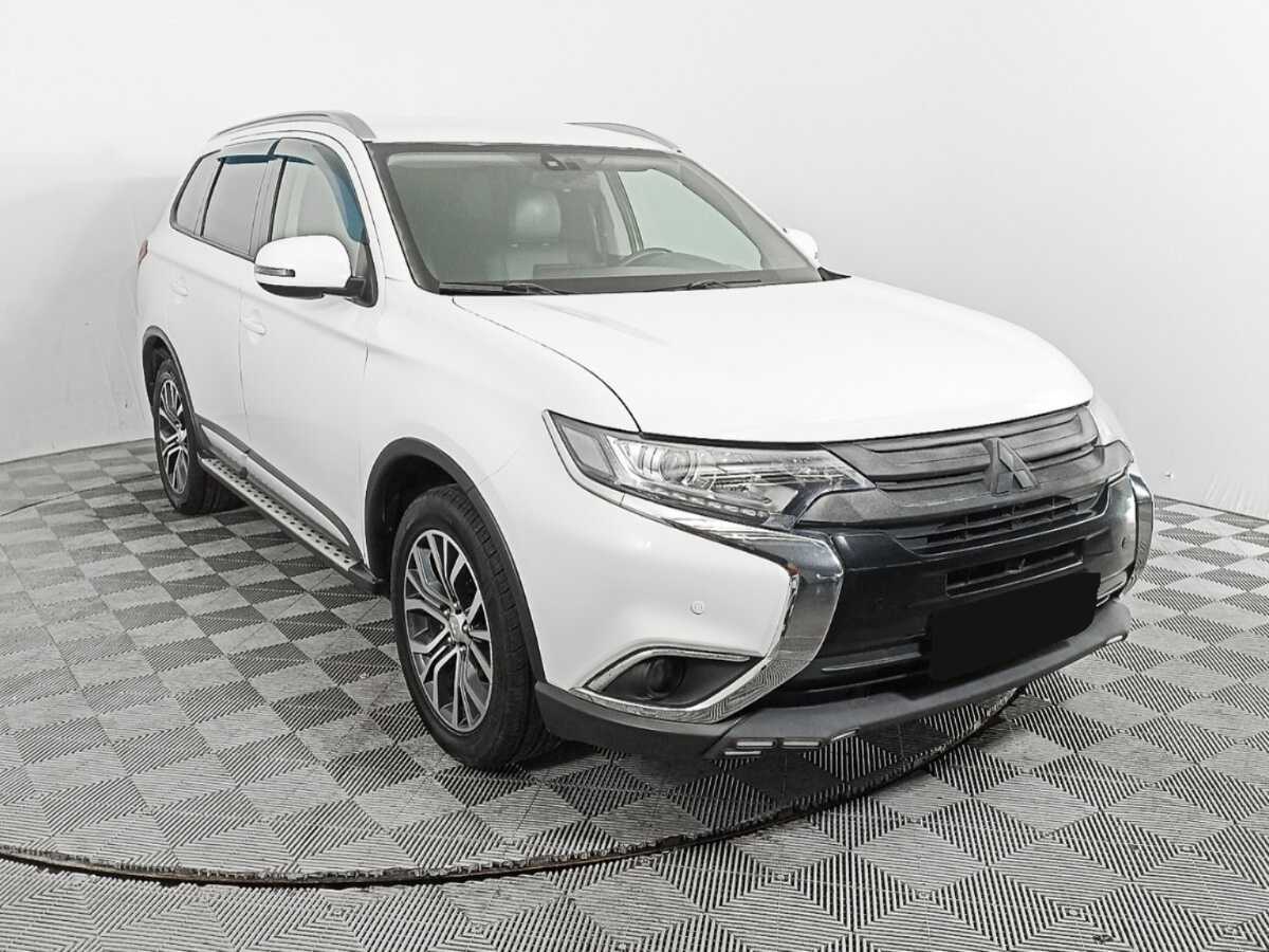Mitsubishi Outlander, 2018 Фото №3