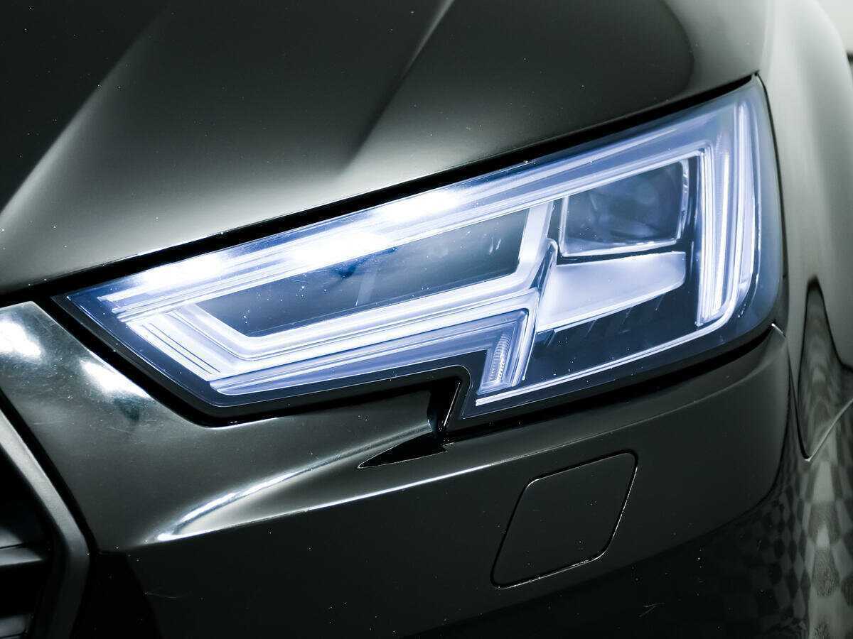 Audi A4, 2017 Фото №14