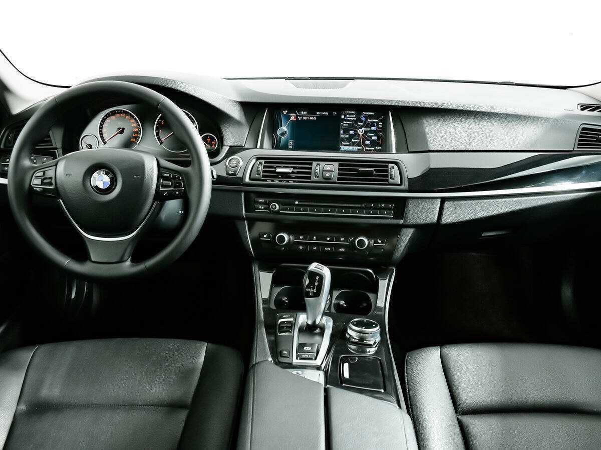 BMW 5 серии 520i, 2014 Фото №10