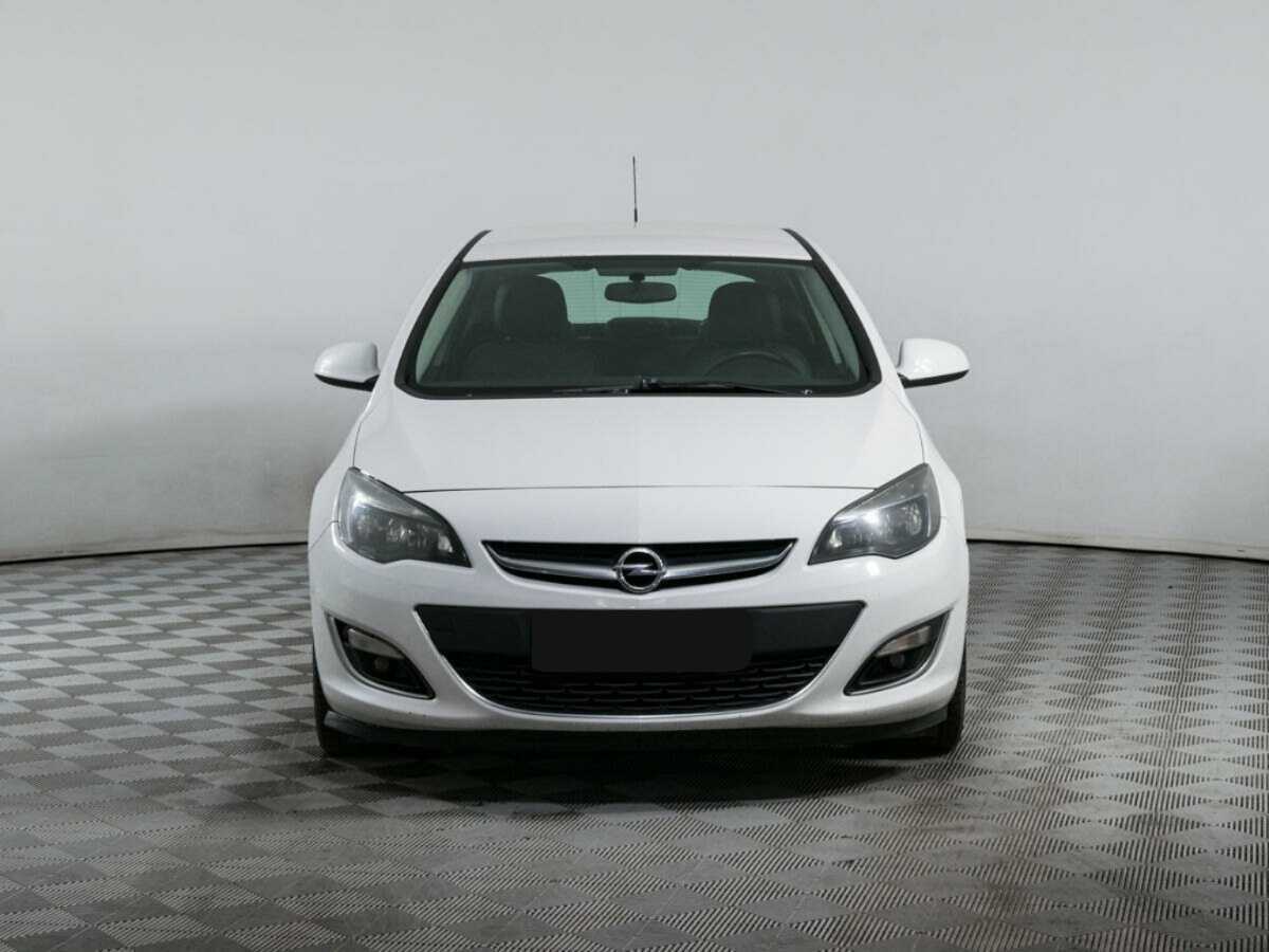 Opel Astra, 2013 - 147 856 км. | Фото №2