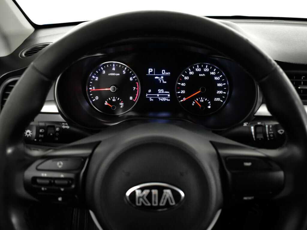 Kia Rio, 2018 Фото №11