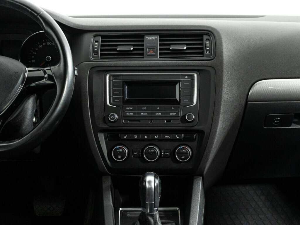 Volkswagen Jetta, 2016 Фото №14