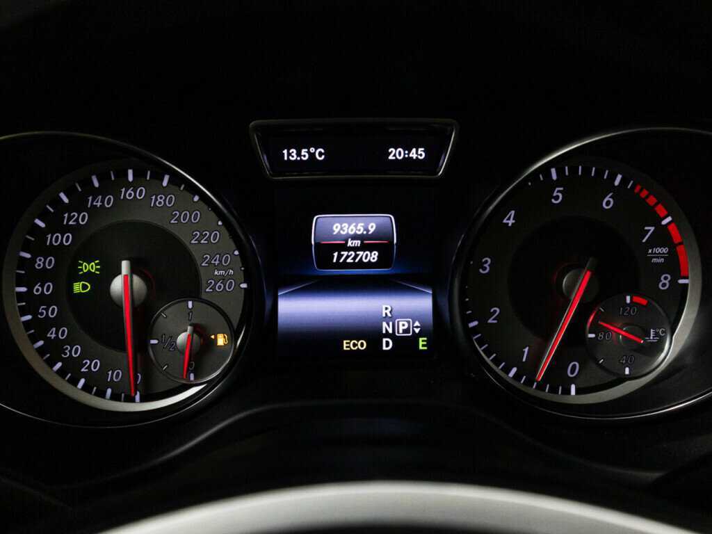 Mercedes-Benz CLA 200, 2014 Фото №12