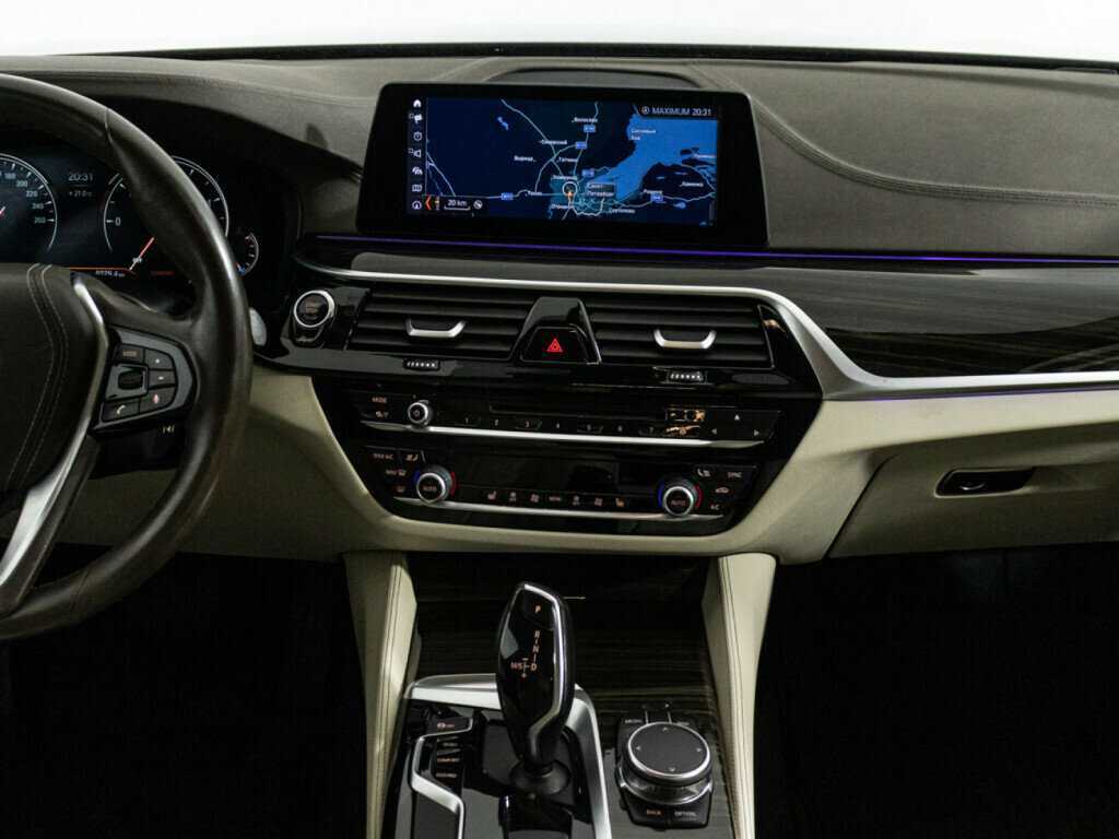 BMW 5 серии 520d xDrive, 2016 Фото №14