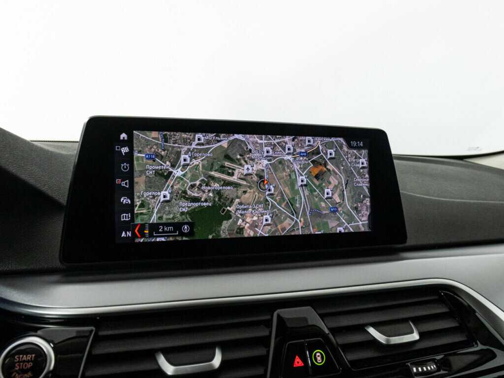 BMW 5 серии 520d xDrive, 2018 Фото №16