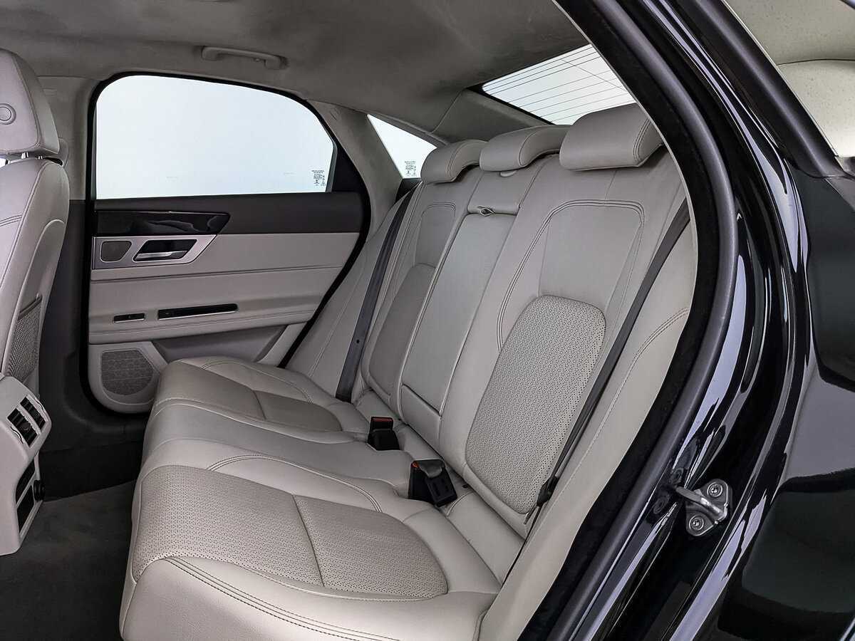 Jaguar XF, 2018 Фото №12