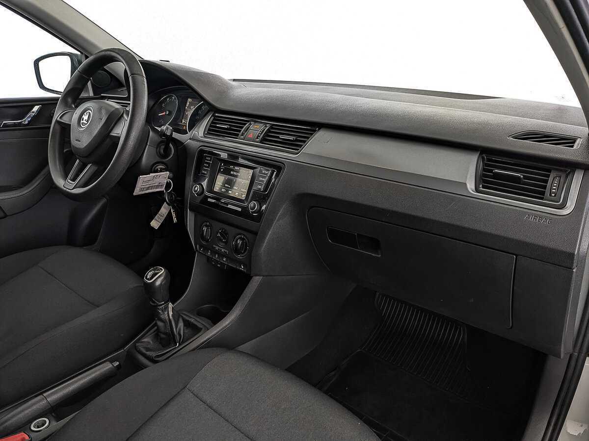 Skoda Rapid, 2017 Фото №13