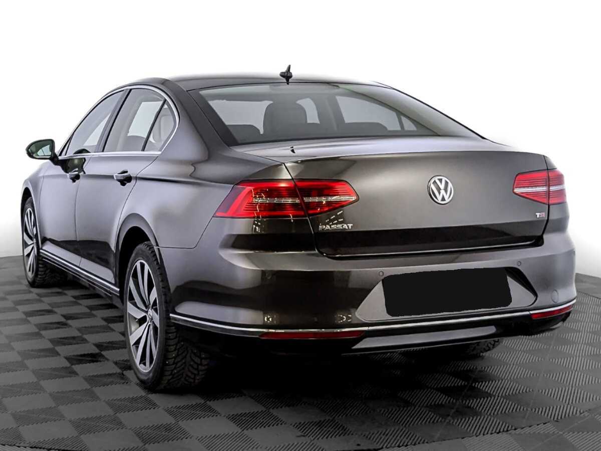 Volkswagen Passat, 2017 - 75 878 км. | Фото №7