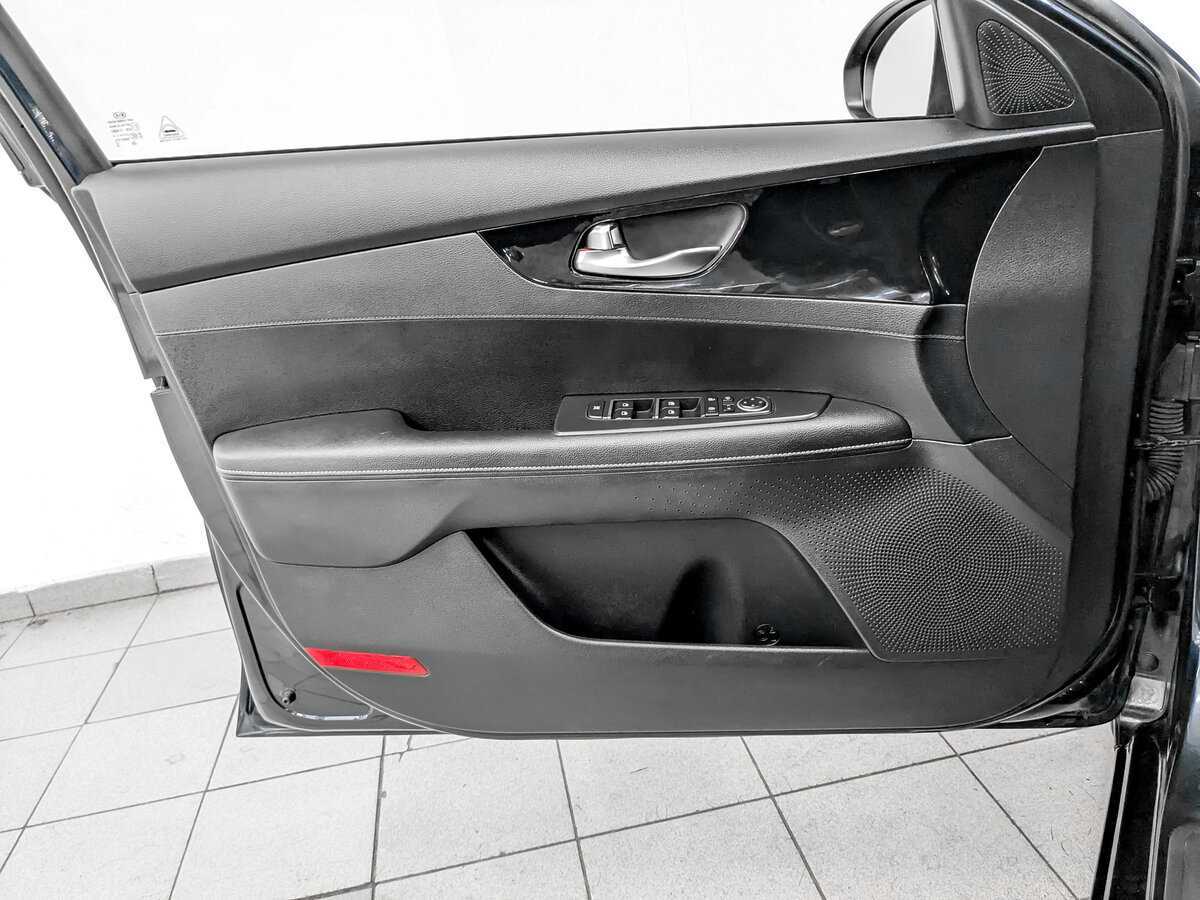 Kia Cerato, 2020 Фото №17