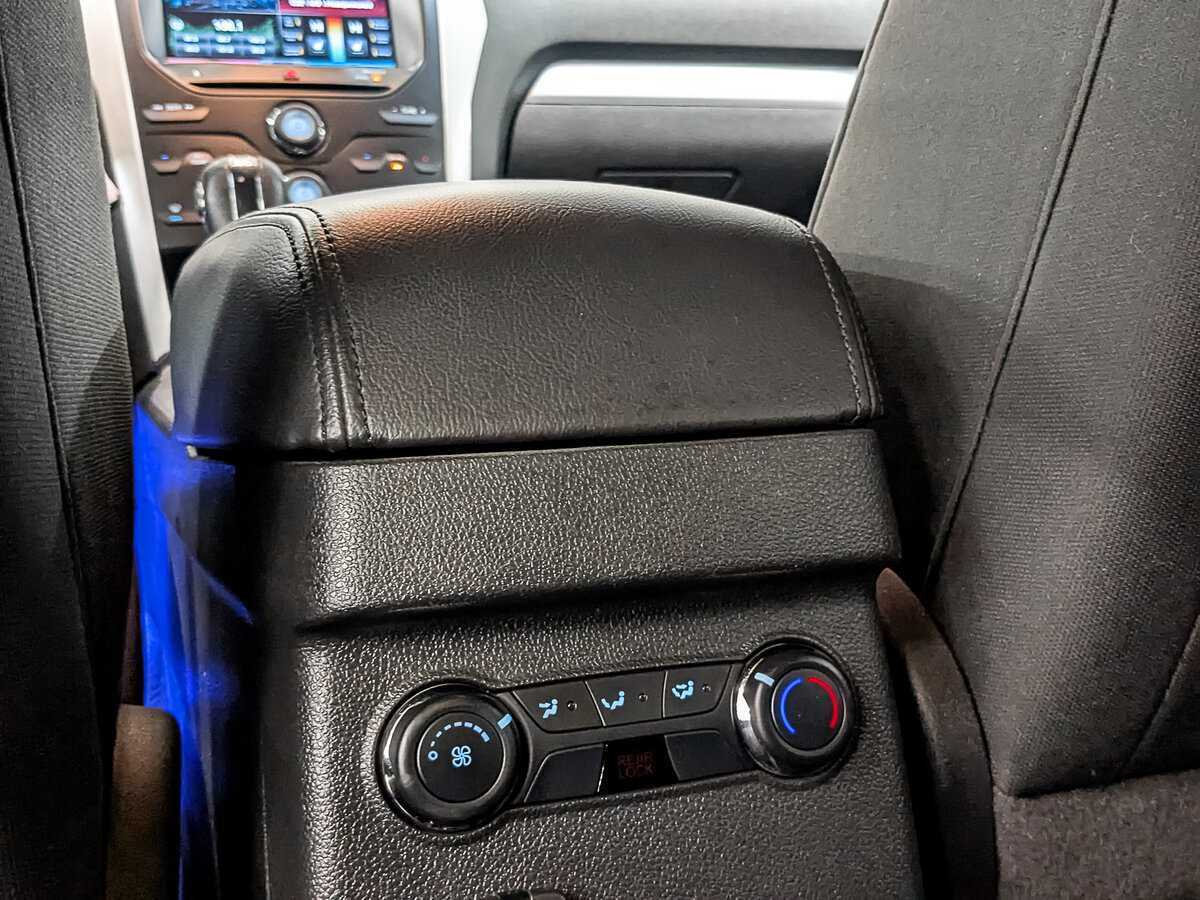 Ford Explorer, 2014 Фото №25