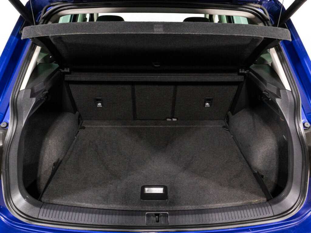 Volkswagen Tiguan, 2018 Фото №15