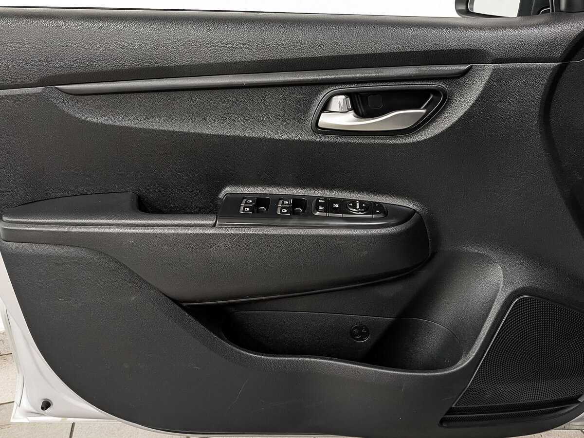 Kia Rio X-Line, 2020 Фото №19