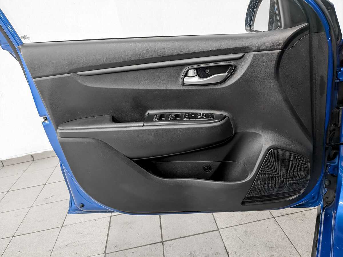 Kia Rio X-Line, 2020 Фото №19