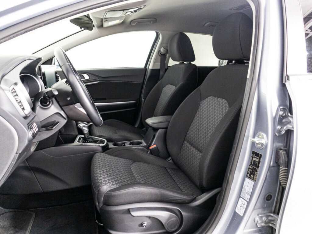 Kia Ceed, 2022 Фото №18