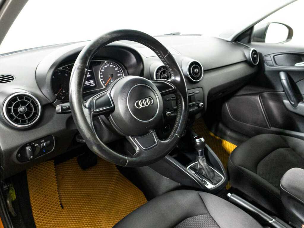 Audi A1 Sportback, 2012 Фото №11