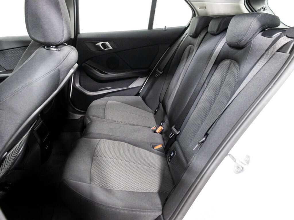 BMW 1 серии 120d xDrive, 2019 Фото №10