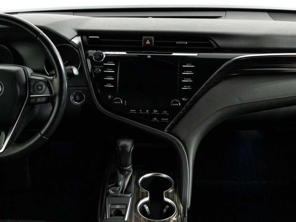 Toyota Camry, 2019 Фото №14