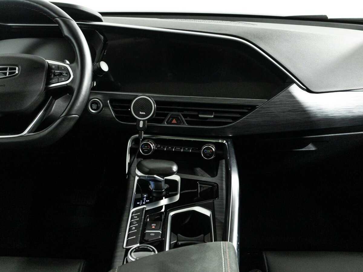 Geely Tugella, 2021 Фото №14