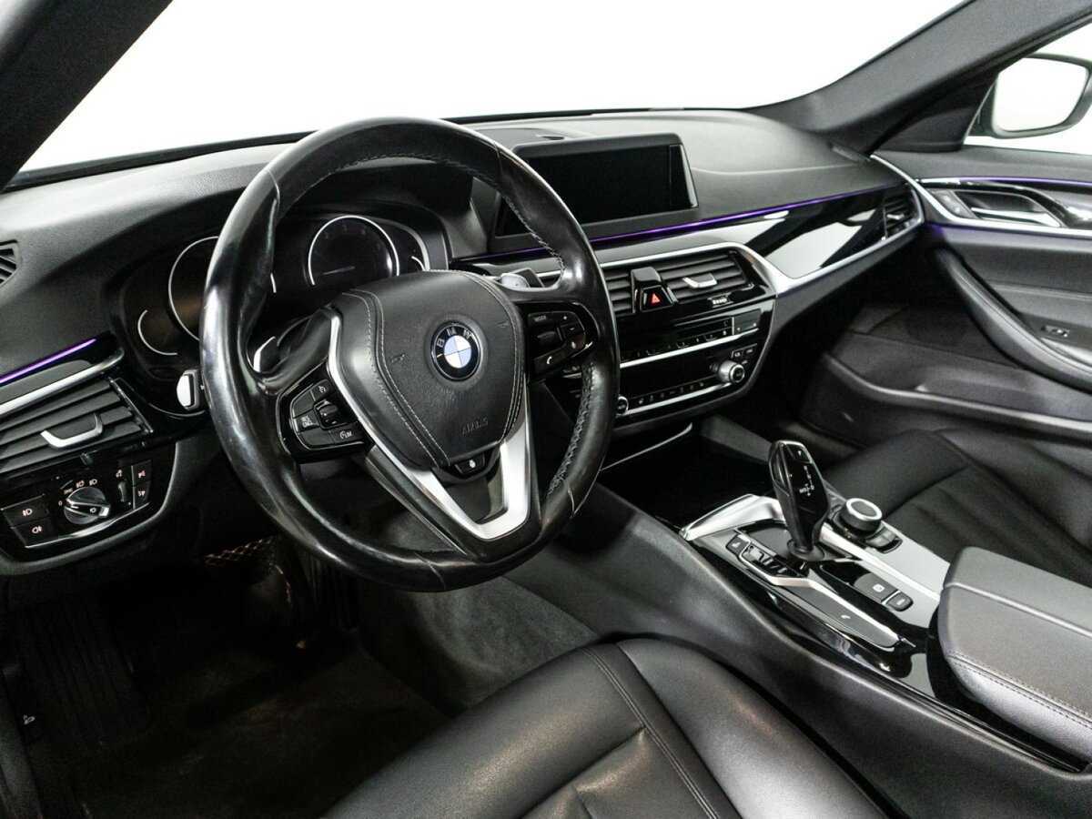 BMW 5 серии 520i, 2018 Фото №11