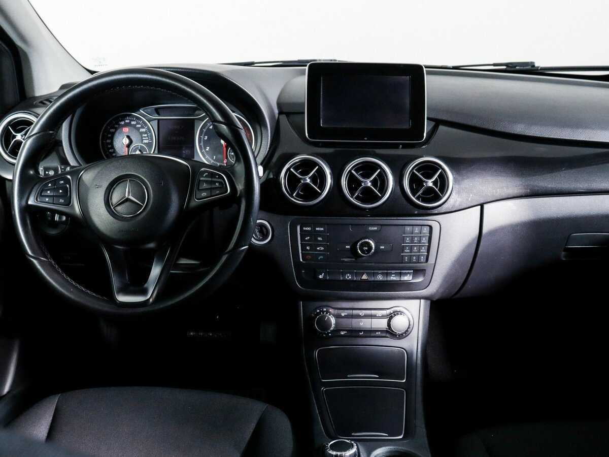 Mercedes-Benz B-Класс 180, 2015 Фото №9