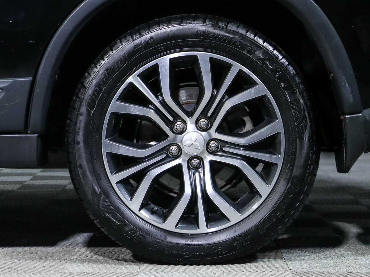 Mitsubishi Outlander, 2018 Фото №12