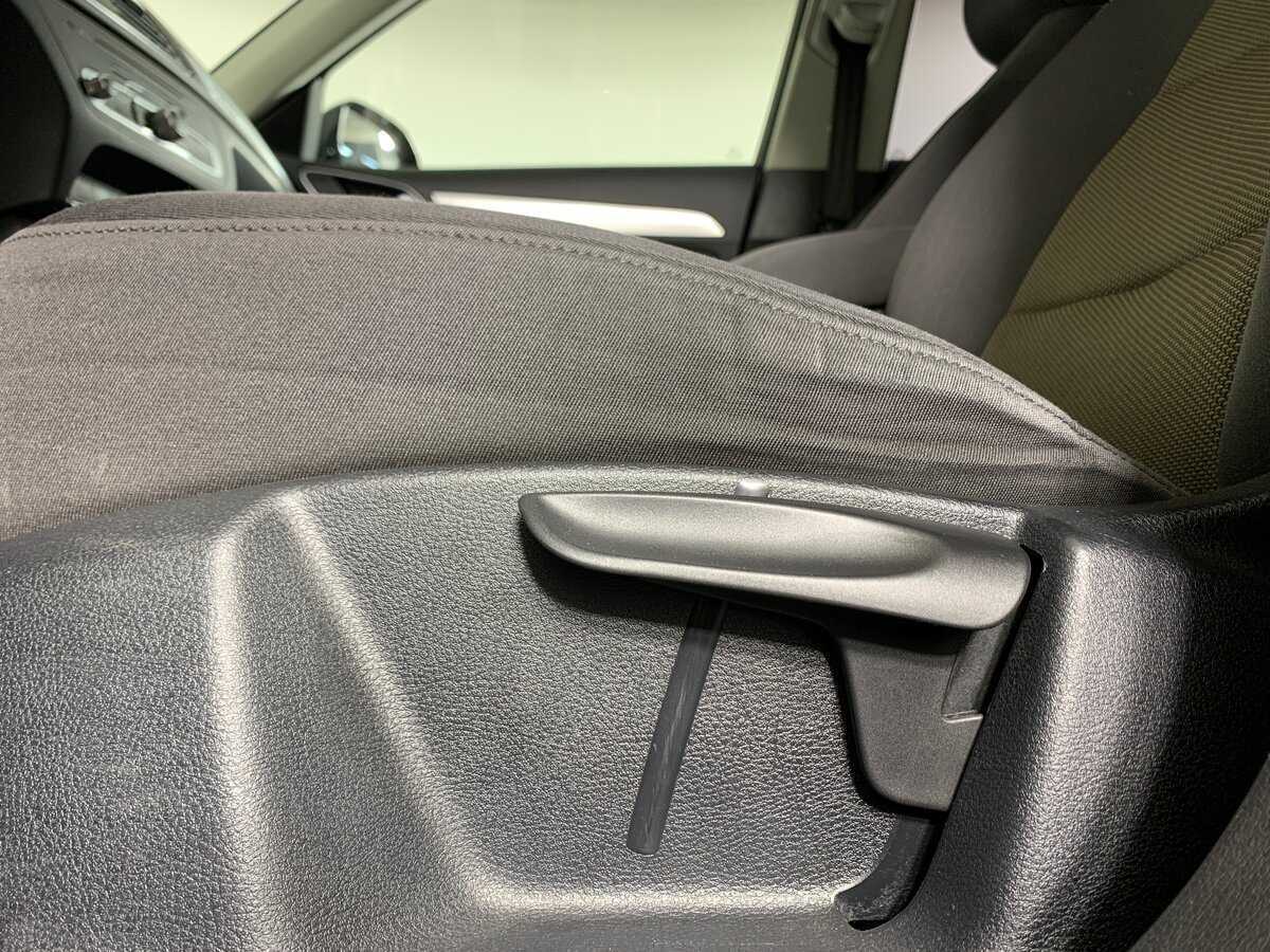 Audi Q3, 2013 Фото №17