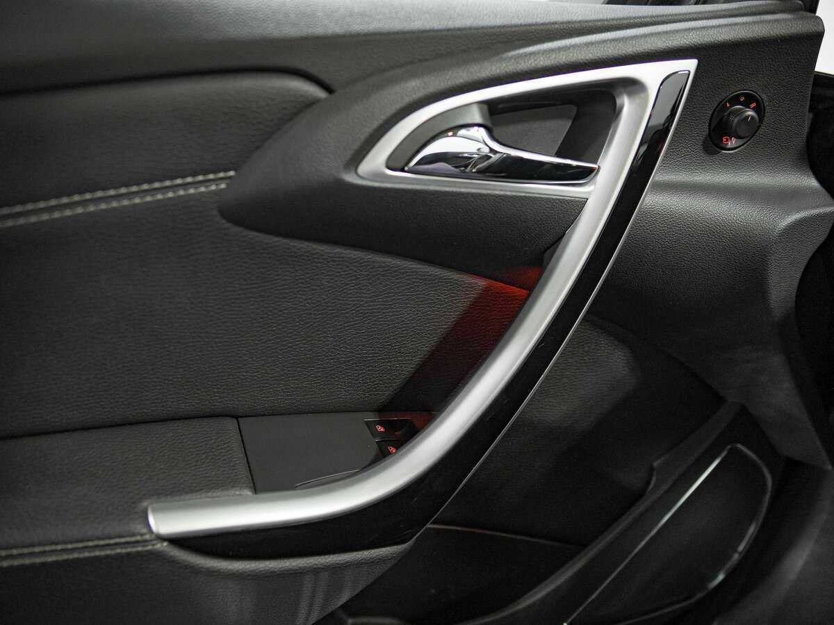 Opel Astra GTC, 2012 Фото №12