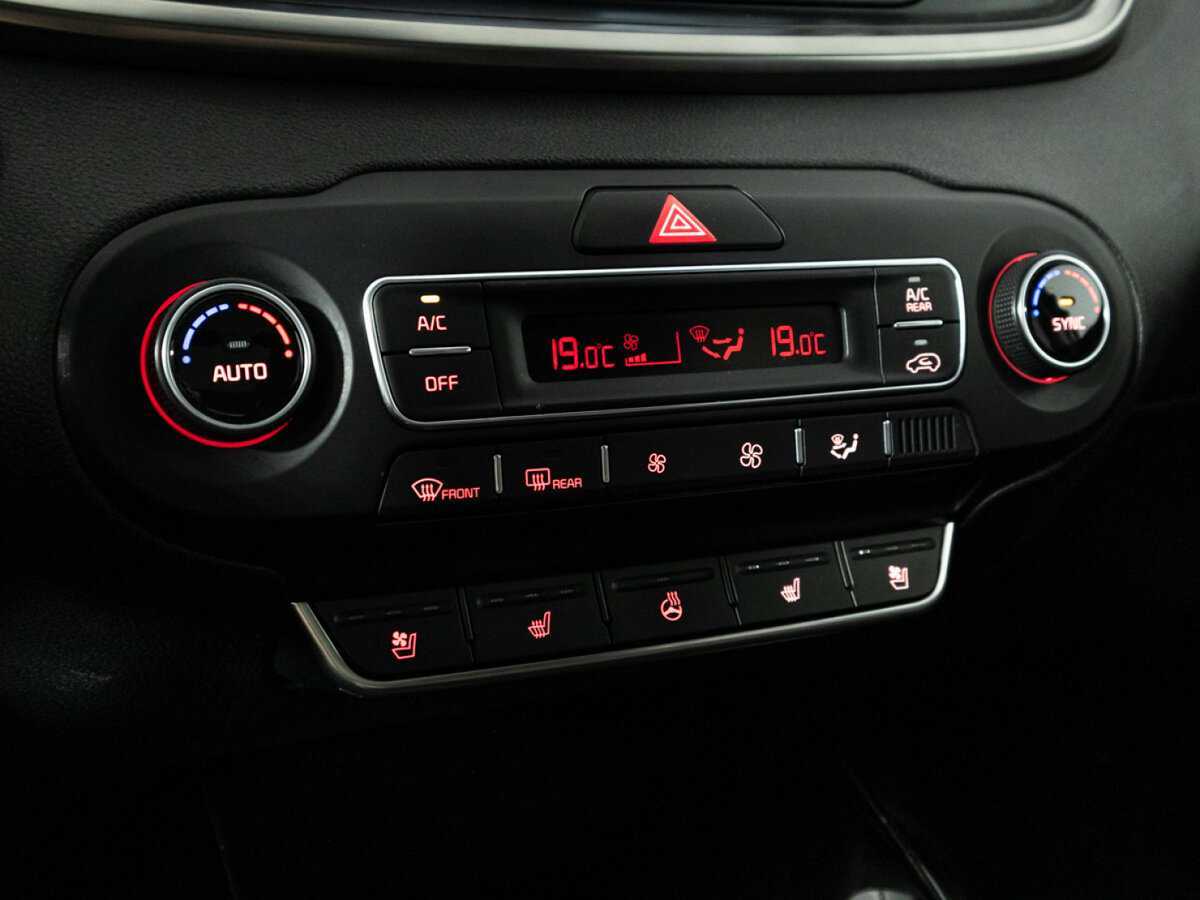 Kia Sorento, 2018 Фото №26