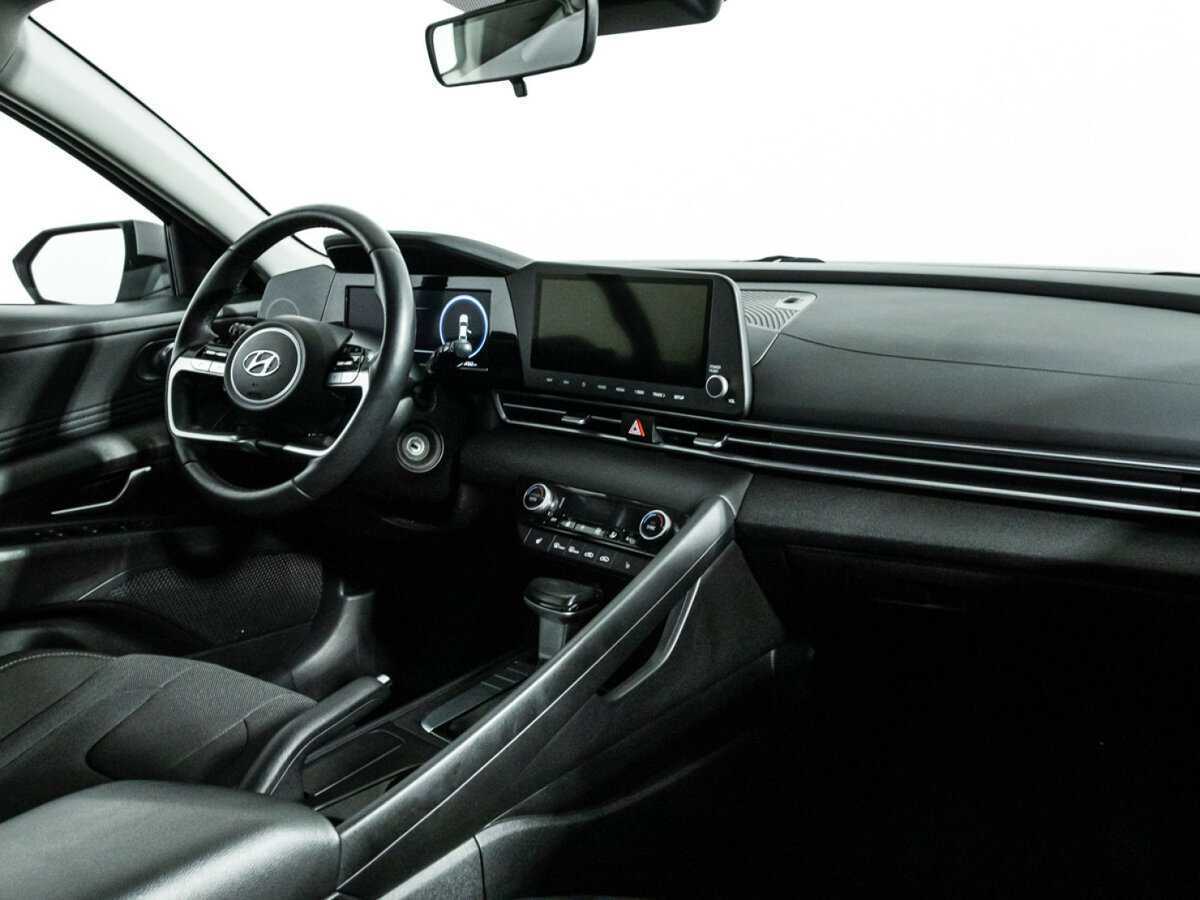 Hyundai Elantra, 2023 Фото №9