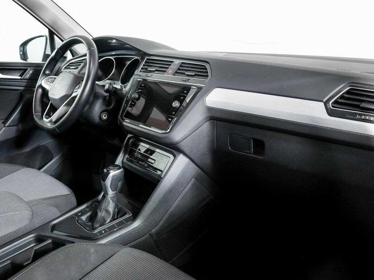 Volkswagen Tiguan, 2021 - 82 216 км. | Фото №6