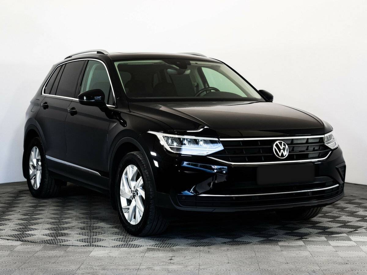 Volkswagen Tiguan, 2021 - 102 567 км. | Фото №2