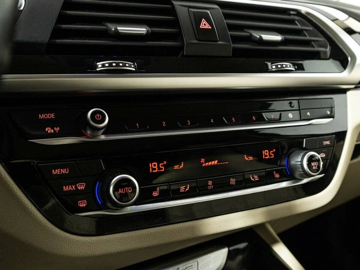 BMW X3 20d xDrive, 2017 Фото №15