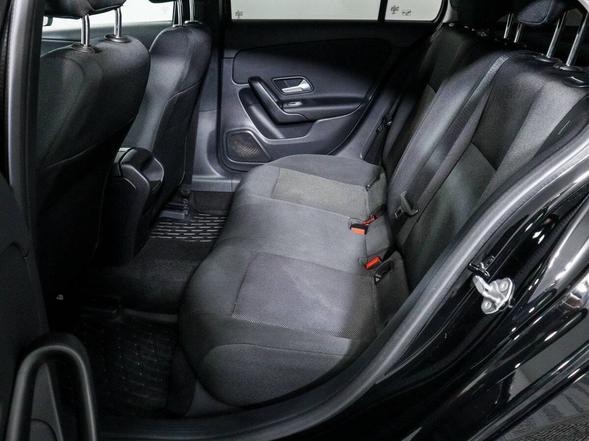 Mercedes-Benz A-Класс 200, 2020 Фото №7