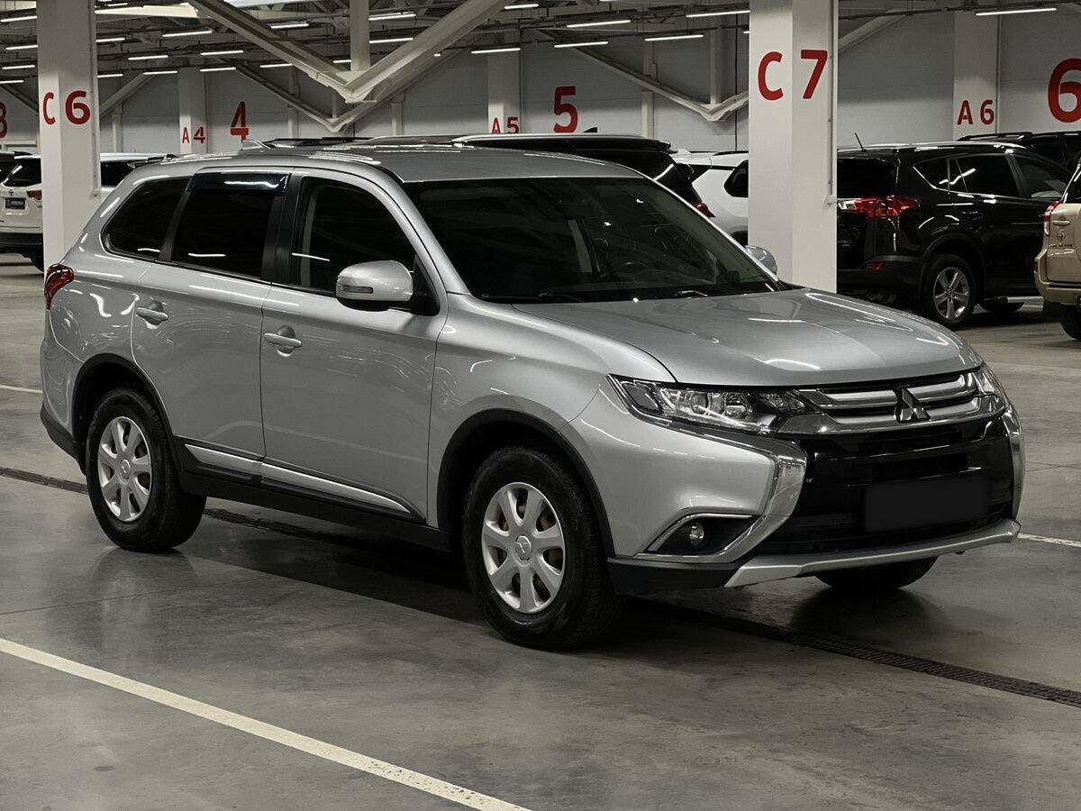 Mitsubishi Outlander, 2017 Фото №3