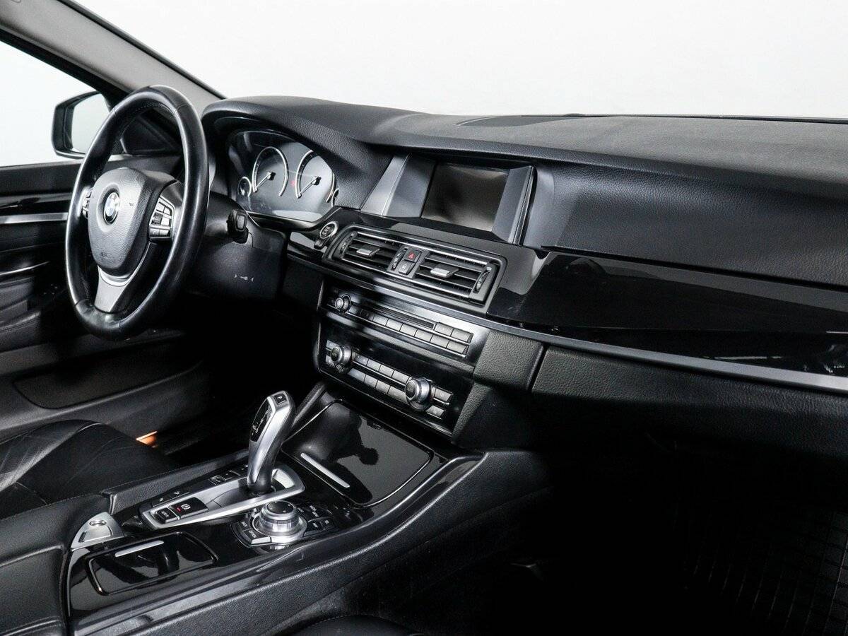 BMW 5 серии 528i xDrive, 2014 Фото №12