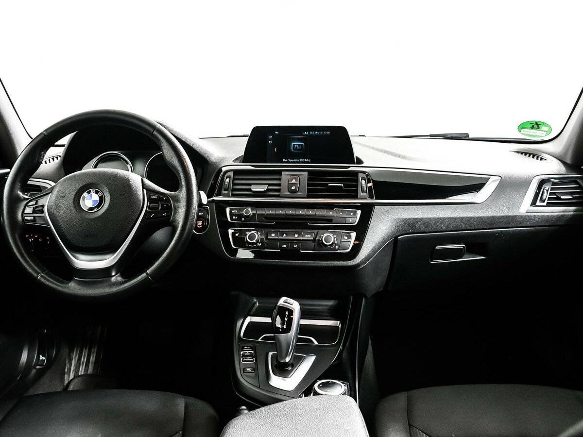 BMW 1 серии 118i, 2018 Фото №11
