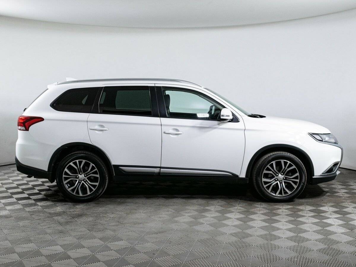 Mitsubishi Outlander, 2018 Фото №4