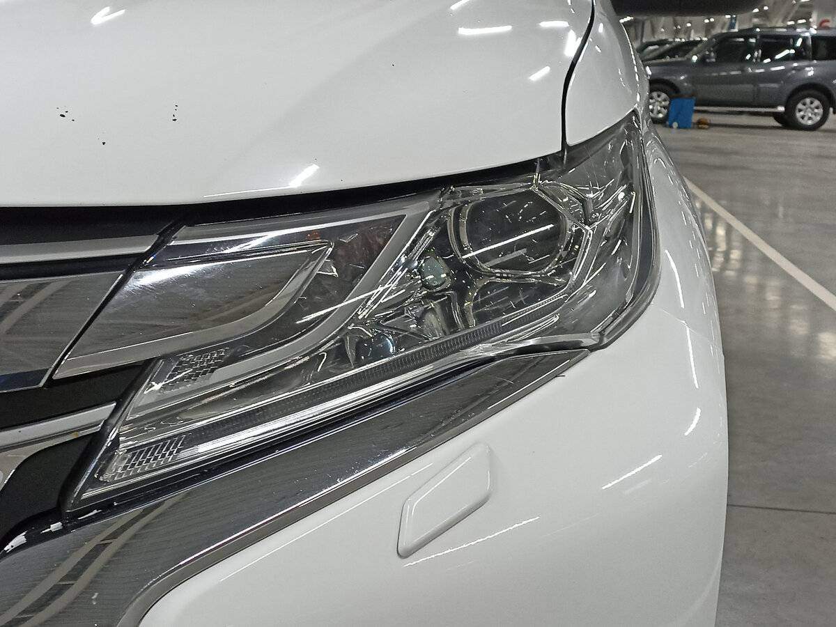 Mitsubishi Pajero Sport, 2018 Фото №17