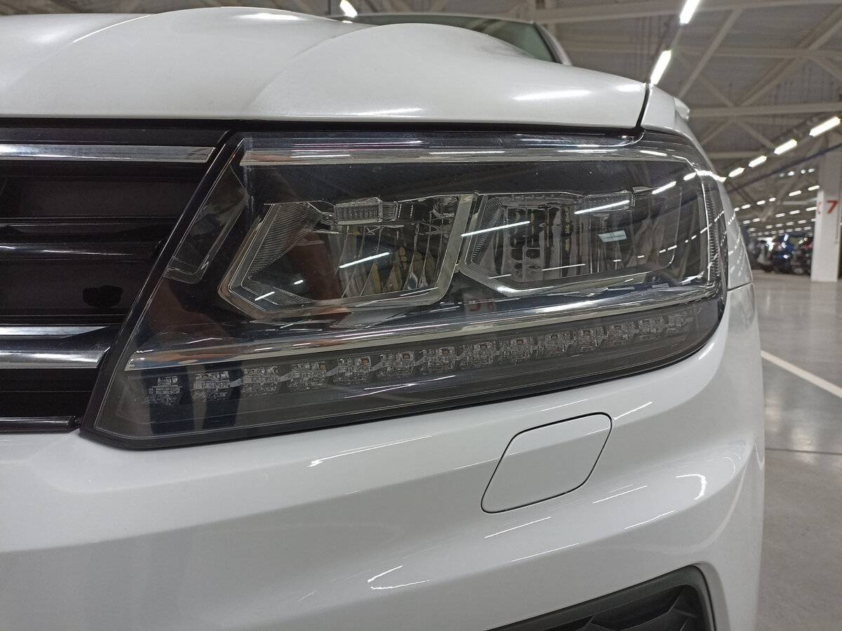 Volkswagen Tiguan, 2019 Фото №17