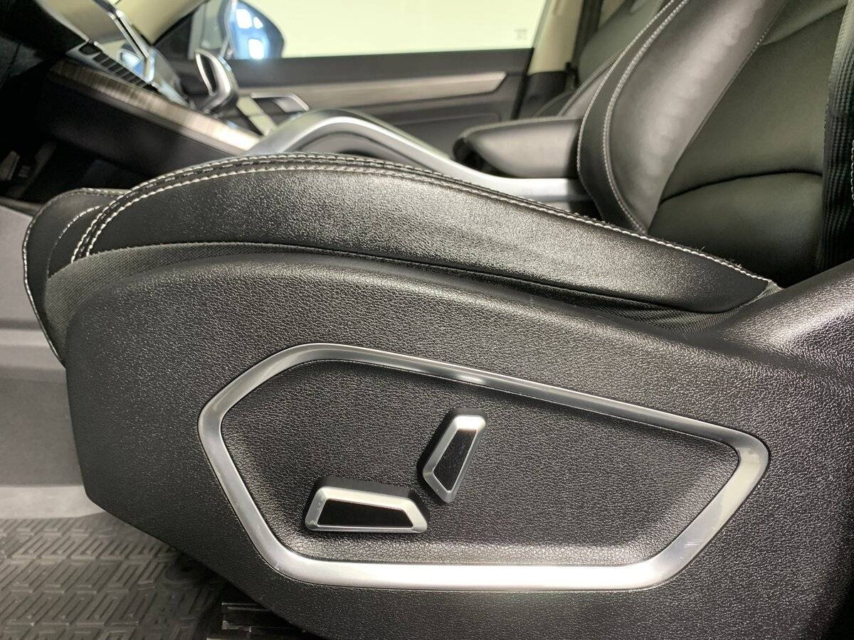 Geely Atlas Pro, 2022 Фото №16