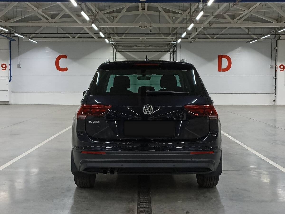 Volkswagen Tiguan, 2018 Фото №6