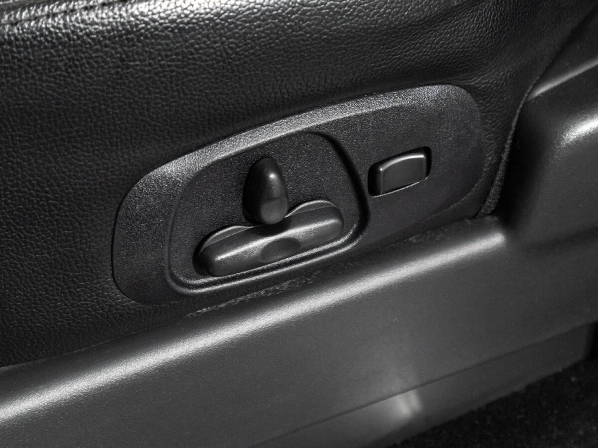 Mitsubishi Pajero, 2012 Фото №16